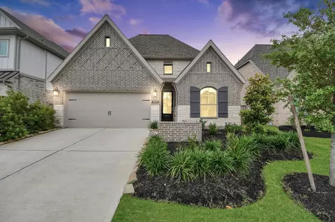 11127 Plateau Oak Dr, Cypress, TX 77433