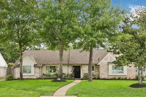 722 W Forest Dr, Houston, TX 77079