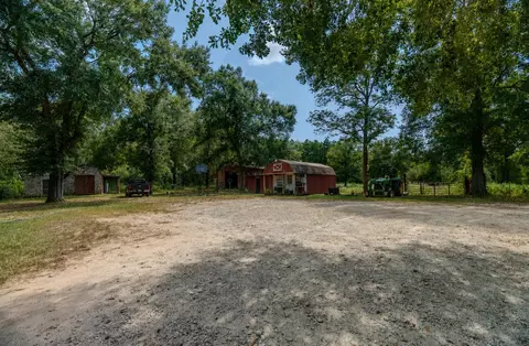 Exterior - 281 Mcgehee Rd, Willis, TX 77378 photo 2 of 2