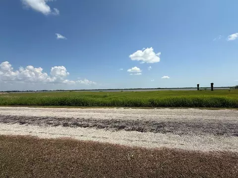 0 Bay Dr, Palacios, TX 77465