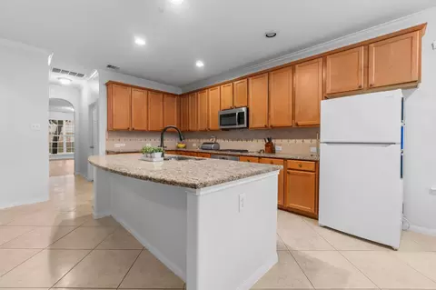 Kitchen - 5714 Brookway Willow Dr, Spring, TX 77379 photo 2 of 2