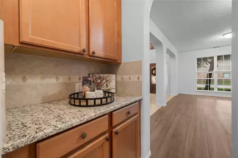 Entry Way - 5714 Brookway Willow Dr, Spring, TX 77379 photo 3 of 8