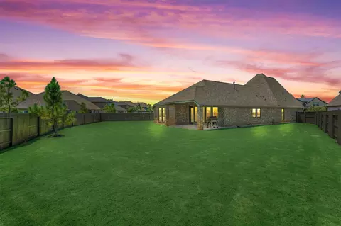 Exterior - 13147 Soaring Forest Dr, Conroe, TX 77302 photo 2 of 10