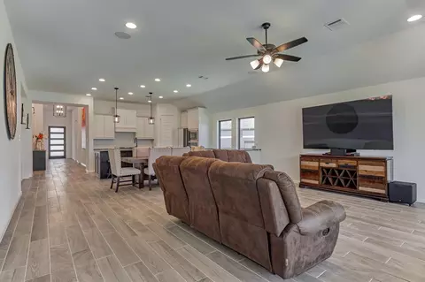 Other - 13147 Soaring Forest Dr, Conroe, TX 77302 photo 4 of 10