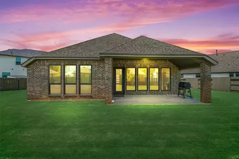 Exterior - 13147 Soaring Forest Dr, Conroe, TX 77302 photo 4 of 10