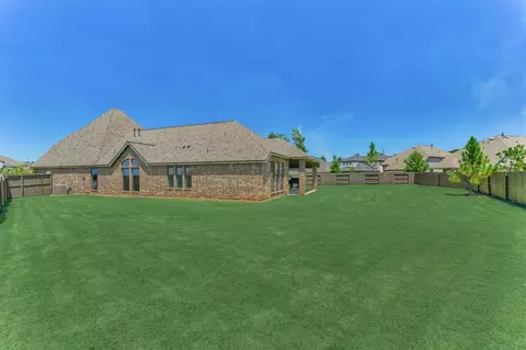Exterior - 13147 Soaring Forest Dr, Conroe, TX 77302 photo 8 of 10