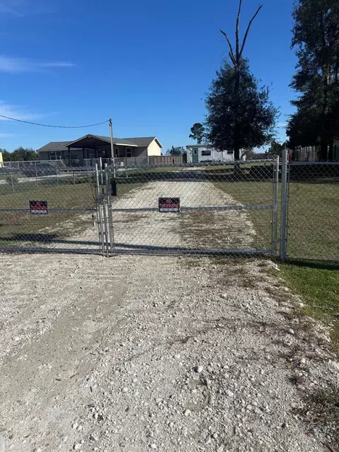 1032 Rd 3570, Cleveland, TX 77327