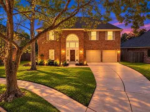 2922 Calendar Lake Dr, Missouri City, TX 77459