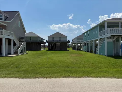 979 Crane, Galveston, TX 77650