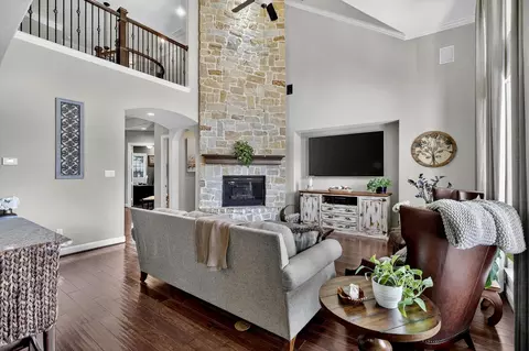 Living - 25803 Heritage Maple Dr, Spring, TX 77389 photo 2 of 3