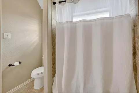 Bath - 25803 Heritage Maple Dr, Spring, TX 77389 photo 4 of 9