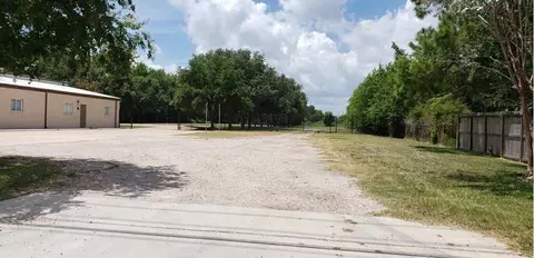 2738 Deborah St, Stafford, TX 77477