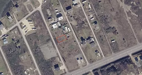 1201 Rollover Cir, Gilchrist, TX 77617