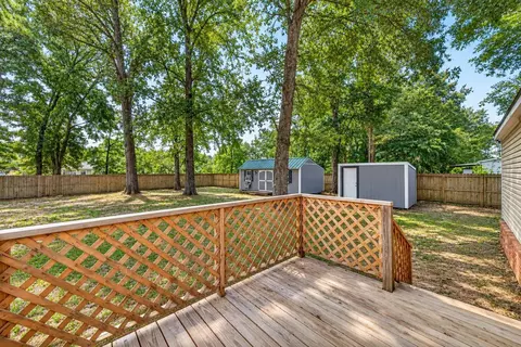 Exterior - 16396 Red Tail Hawk Ct, Conroe, TX 77302 photo 4 of 7
