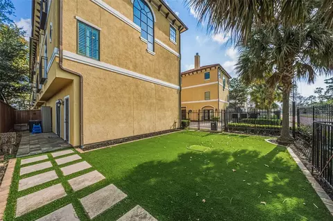 1302 Antoine Dr #A, Houston, TX 77055