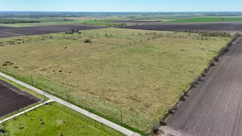 View/Area - 4439 Schultz Rd, Damon, TX 77430 photo 7 of 20