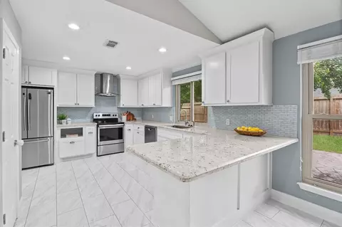 538 Enchanted Ln, Spring, TX 77388 photo 7