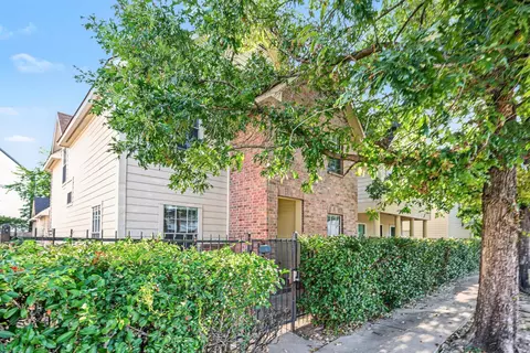 1527 Francis St, Houston, TX 77004
