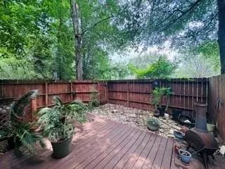 4 Sawmill Grove Lane Cir #4, The Woodlands, TX 77380