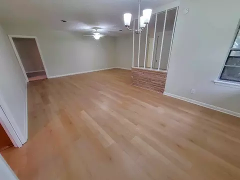 Living - 706 Maple St, Sweeny, TX 77480 photo 3 of 4