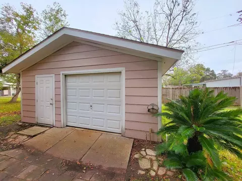 Other - 706 Maple St, Sweeny, TX 77480 photo 5 of 7
