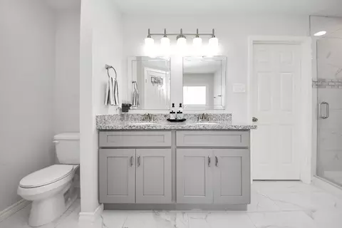 Bath - 6603 Coldstream Dr, Pasadena, TX 77505 photo 7 of 7