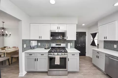 Kitchen - 6603 Coldstream Dr, Pasadena, TX 77505 photo 7 of 7