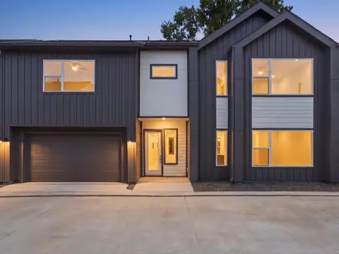 1925 Dewalt St, Houston, TX 77088