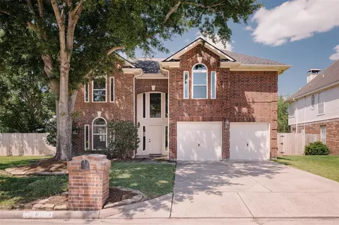 8003 Club Point Dr, Humble, TX 77346