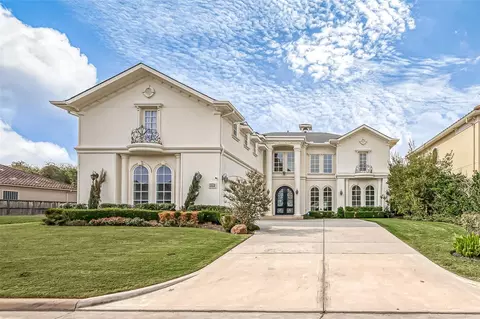 3802 Louvre Ln, Houston, TX 77082