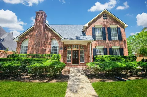19614 Laurel Park Ln, Houston, TX 77094