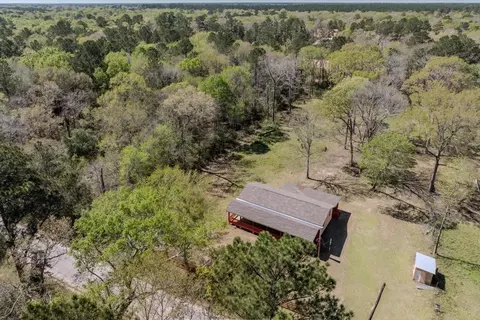 691 Willow Dr, Shepherd, TX 77371