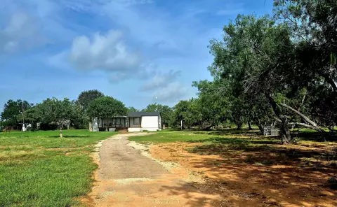 Other - 560 S View St, Lytle, TX 78052 photo 1 of 6