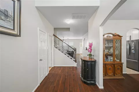 Entry Way - 7043 Windy Run Ct, Spring, TX 77379 photo 2 of 8