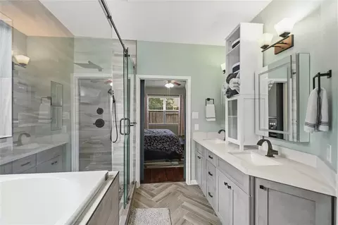 Bath - 7043 Windy Run Ct, Spring, TX 77379 photo 6 of 7