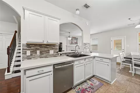 Kitchen - 7043 Windy Run Ct, Spring, TX 77379 photo 4 of 4