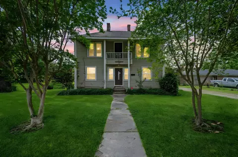 1005 W Clayton St, Dayton, TX 77535