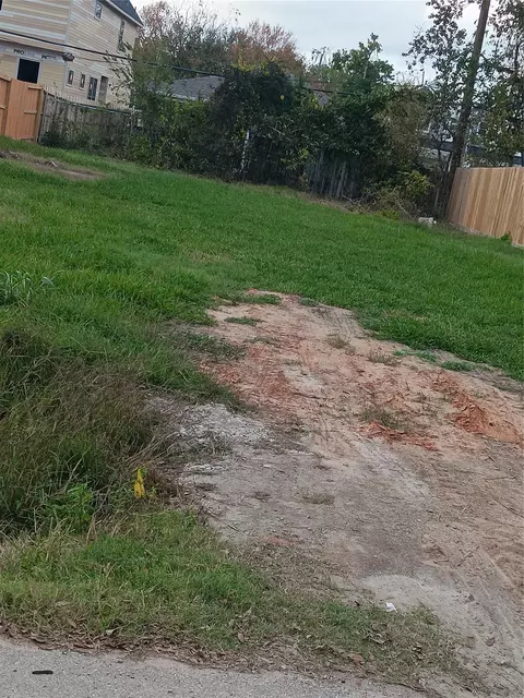 0 Lozier St, Houston, TX 77021