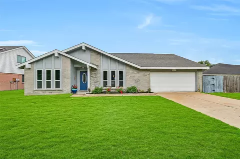 217 Old Oaks St, League City, TX 77573