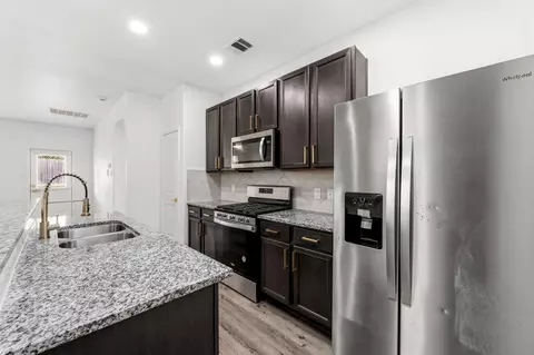 Kitchen - 3653 Cub Dr, Conroe, TX 77301 photo 2 of 5