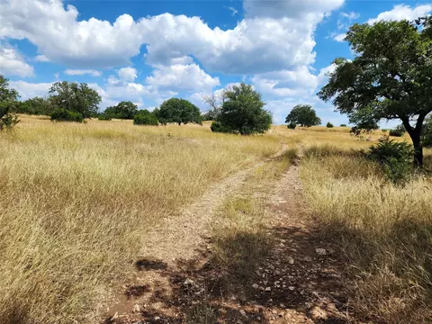1332 Short Rd, Vanderpool, TX 78885 photo 11