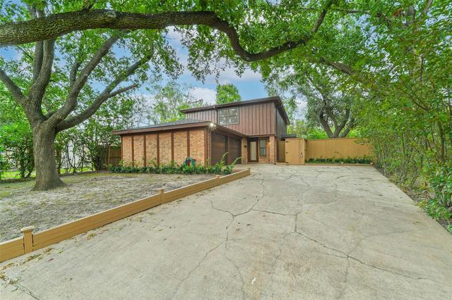 3111 Rockyridge Dr, Houston, TX 77063