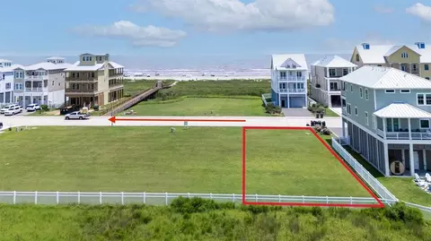 26 Grand Beach Blvd, Galveston, TX 77550