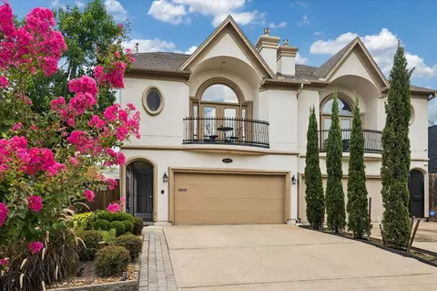 2034 Norfolk St, Houston, TX 77098