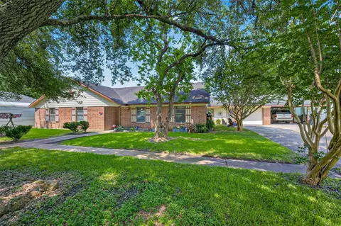 14116 Almeda School Rd, Houston, TX 77047