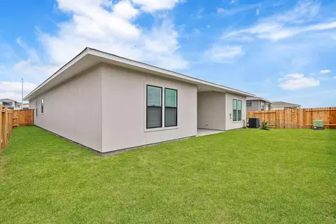 1908 Drover Ln, Rosenberg, TX 77471 photo 2