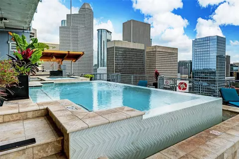 2000 Bagby St #9422, Houston, TX 77002