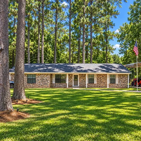 702 Woodland St W, Kirbyville, TX 75956