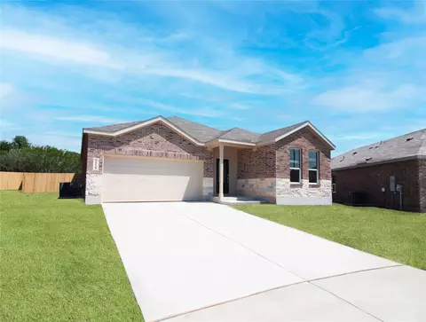 Exterior - 1906 Starlight St, Angleton, TX 77515 photo 3 of 4