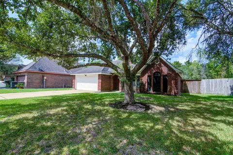1145 Westglen Dr, Alvin, TX 77511